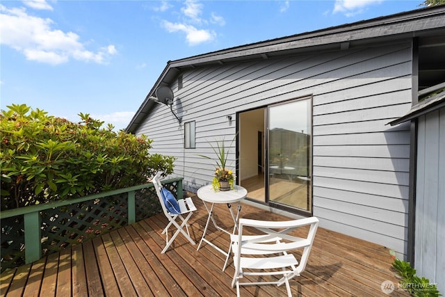 1708 24th Ct, Anacortes, WA 98221 - view of wooden deck