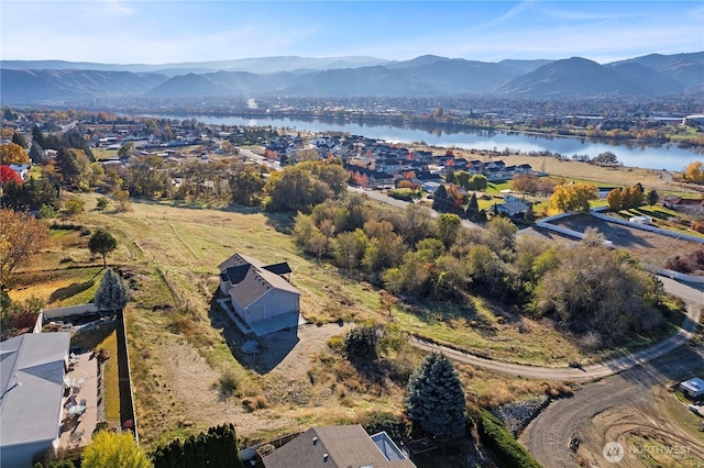 2599 NW Columbia Ave, East Wenatchee, WA 98802 - view of property location featuring a water and mountain view and nearby suburban area