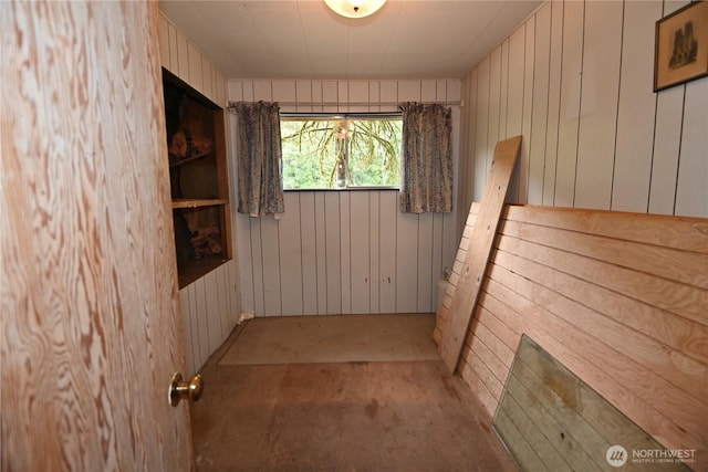 53009 S Riverside Rd, Gold Bar, WA 98251 - bathroom featuring wood walls