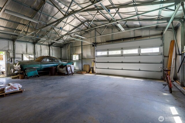 212S 3rd St, Almira, WA 99103 - view of garage
