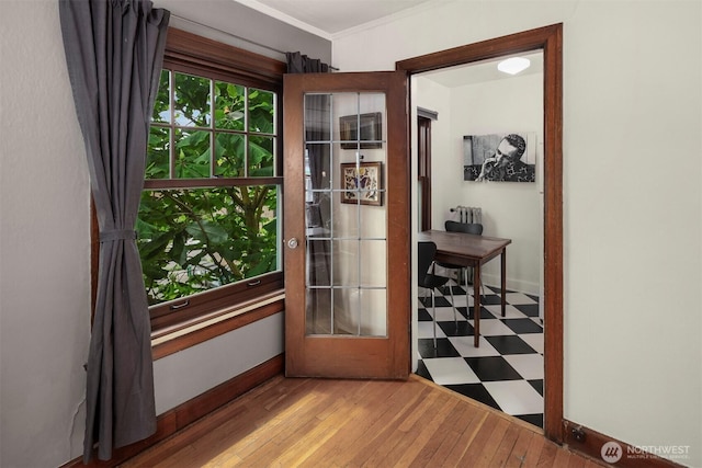 408 Bellevue Ave E Unit 306, Seattle, WA 98102 - entryway featuring hardwood / wood-style floors and ornamental molding