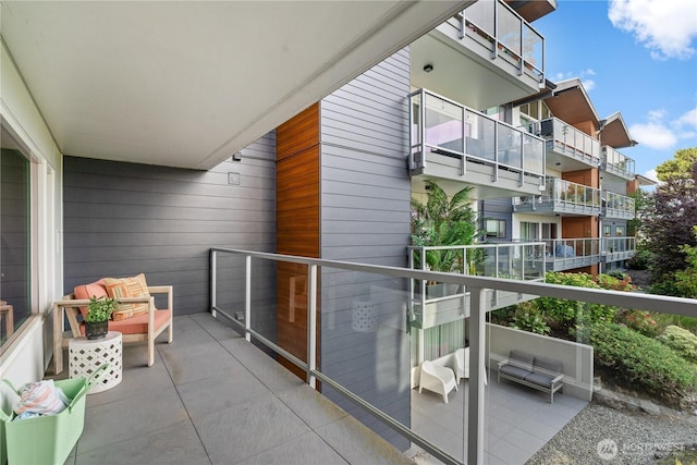2501 Canterbury Ln E Unit 203, Seattle, WA 98112 - photo 5