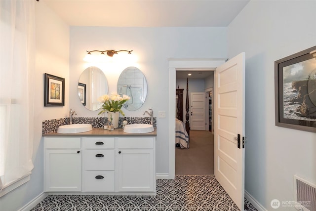 281 Jarvis Rd, Mossyrock, WA 98564 - full bath with double vanity and baseboards