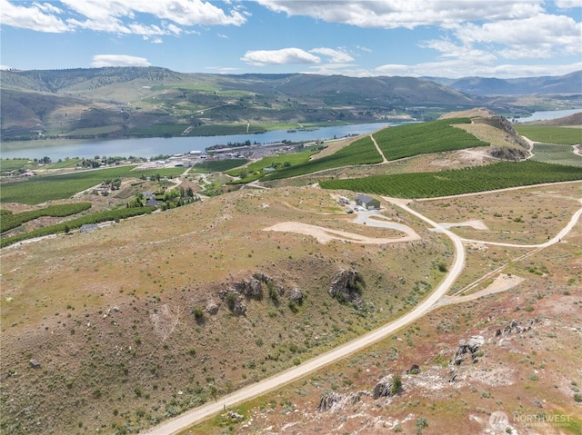 52 N Henney Ln, Brewster, WA 98812