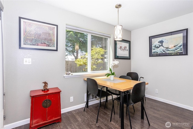 4231 NE 5th St Unit C102, Renton, WA 98059 - dining space featuring wood finished floors and baseboards