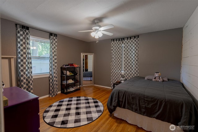 1328 Grant St, Walla Walla, WA 99362 - bedroom with wood finished floors and a ceiling fan