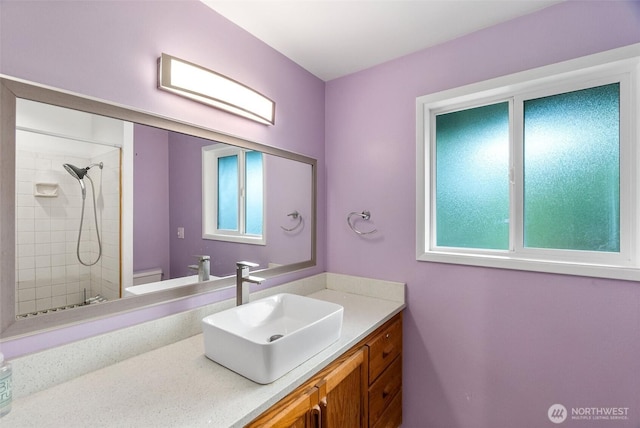 1401 Lum Rd, Centralia, WA 98531 - bathroom featuring a tile shower and vanity
