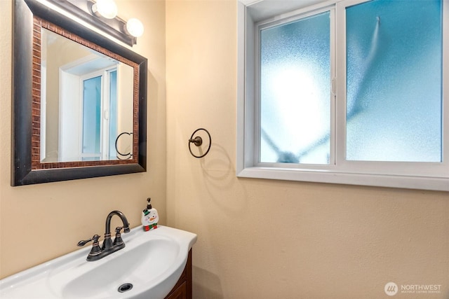 1401 Lum Rd, Centralia, WA 98531 - bathroom with vanity