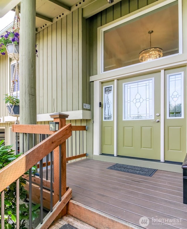 502 SW 326th St, Federal Way, WA 98023 - entrance to property featuring board and batten siding