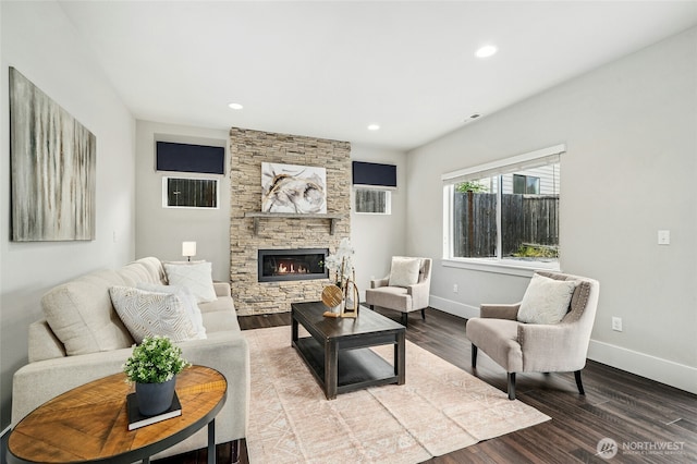 18405 15th Ave W, Lynnwood, WA 98037 - living room with wood finished floors, a fireplace, and recessed lighting