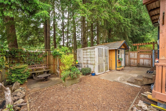 5626 29th Ct SE, Lacey, WA 98503 - fenced backyard featuring a shed