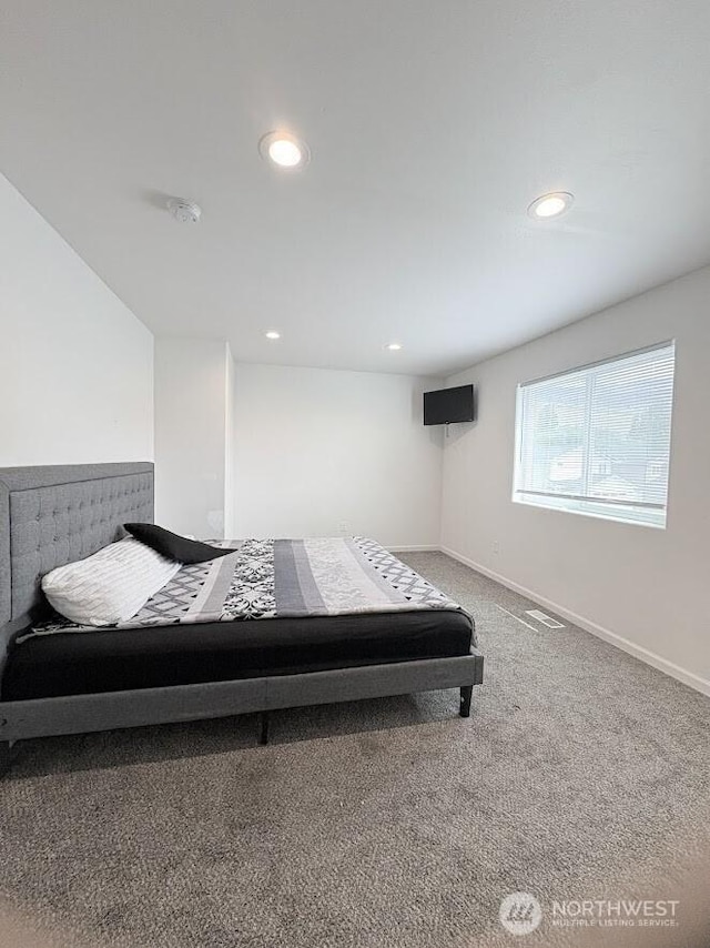 1344 Theo Way, Rock Island, WA 98850 - carpeted bedroom featuring recessed lighting and baseboards