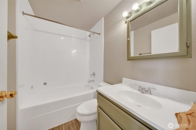 120 E Mason Ave, Buckley, WA 98321 - bathroom with vanity, shower / washtub combination, and wood finished floors