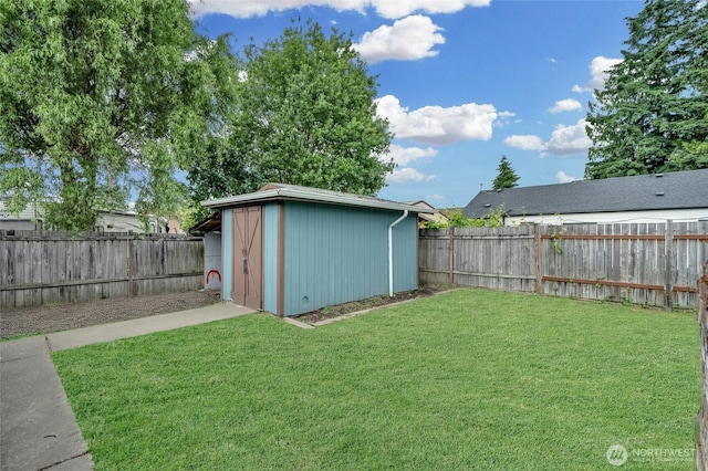 120 E Mason Ave, Buckley, WA 98321 - fenced backyard featuring a shed