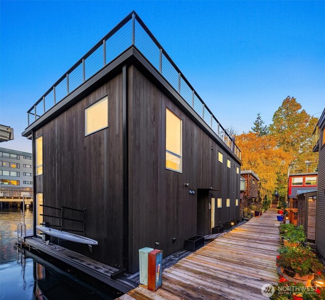 2241 Fairview Ave E Unit B, Seattle, WA 98102 - view of side of property with a dock
