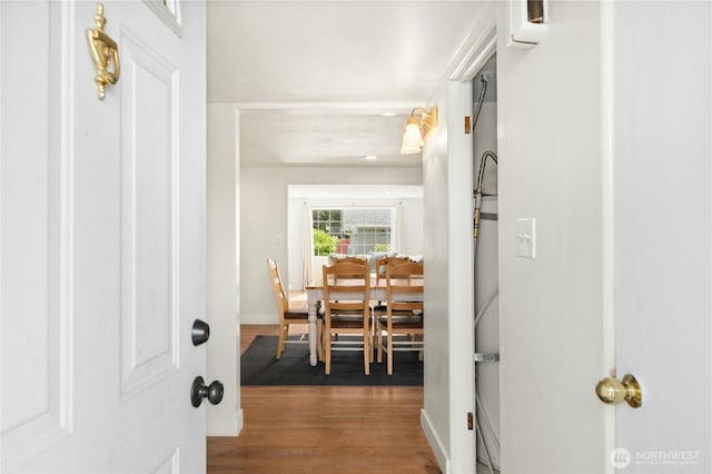 1037 Harding St, Enumclaw, WA 98022 - foyer entrance with wood finished floors