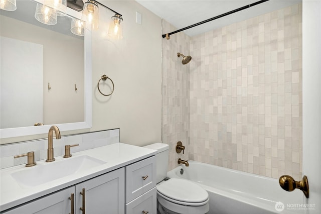 1037 Harding St, Enumclaw, WA 98022 - full bathroom with vanity and shower / tub combination