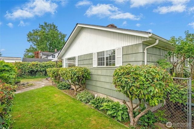 1037 Harding St, Enumclaw, WA 98022 - view of home's exterior featuring a lawn