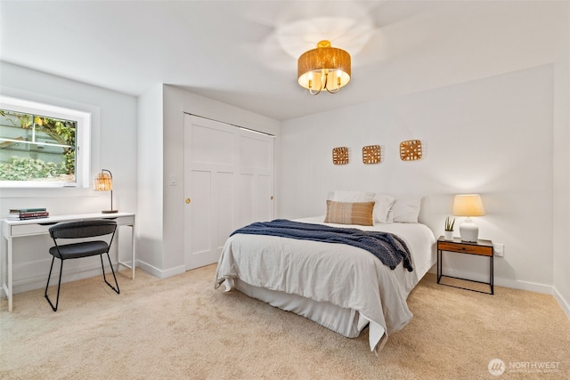 7006 20th Ave NE, Seattle, WA 98115 - carpeted bedroom featuring a closet and a desk