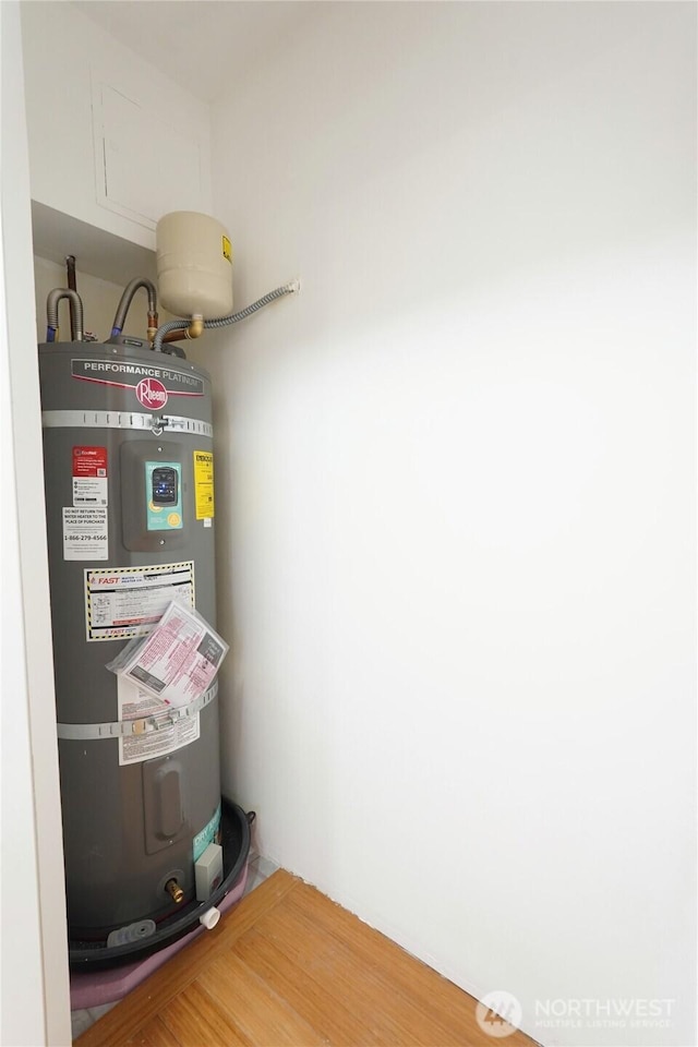 2969 142nd Pl SE # 8, Bellevue, WA 98007 - utilities featuring strapped water heater