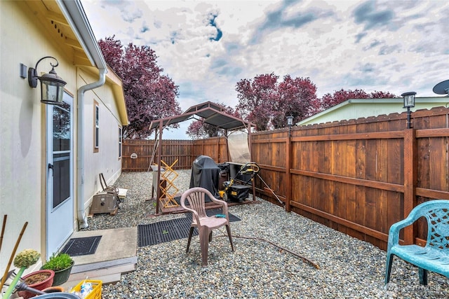 523 N 7th Ave, Sequim, WA 98382 - fenced backyard featuring a patio