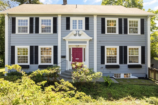 817 E Shelby St, Seattle, WA 98102 - colonial home featuring a chimney