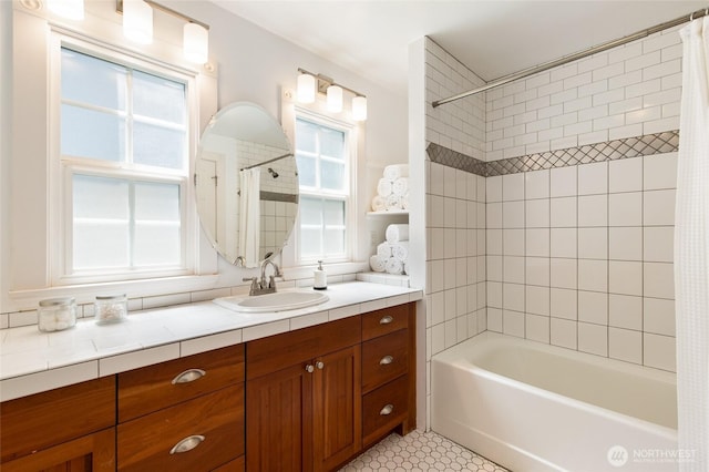 817 E Shelby St, Seattle, WA 98102 - full bathroom with vanity, shower / tub combo with curtain, and tile patterned flooring