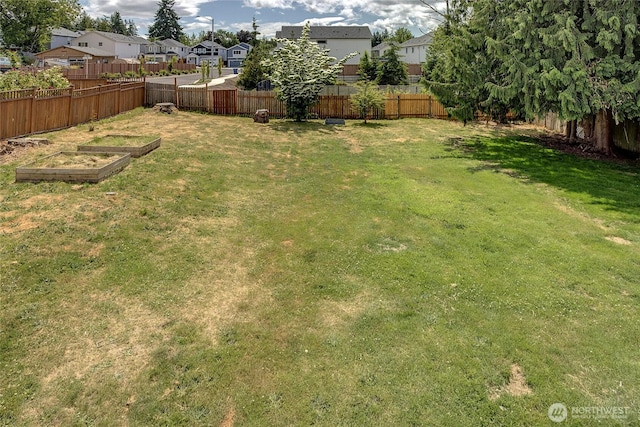 320 178th Pl SW, Bothell, WA 98012 - fenced backyard featuring a residential view