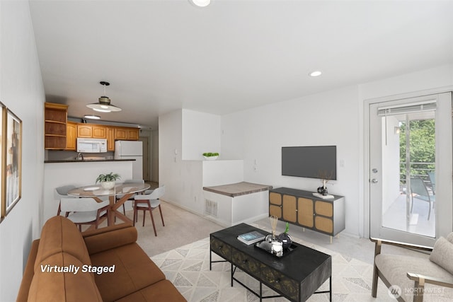 5624 Roosevelt Way NE Unit 202, Seattle, WA 98105 - photo 4
