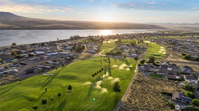 101 Wren Loop SW, Mattawa, WA 99349 - aerial view of property's location featuring a water and mountain view, nearby suburban area, and a local golf course