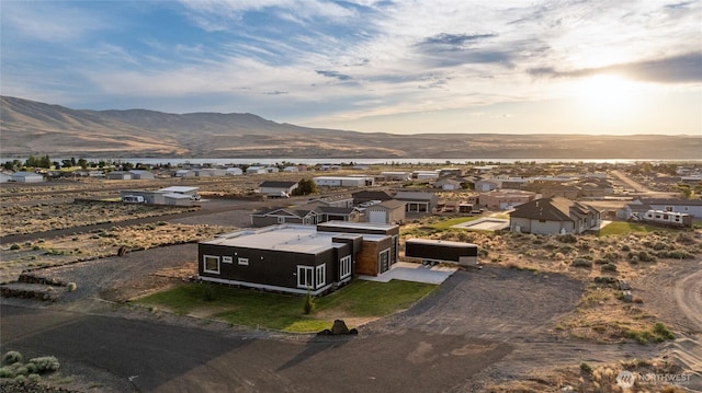 101 Wren Loop SW, Mattawa, WA 99349 - aerial perspective of suburban area featuring mountains