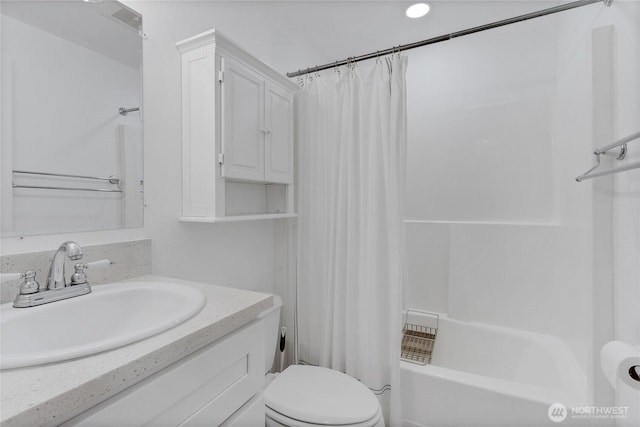 10208 D St E, Tacoma, WA 98445 - bathroom with vanity and shower / bath combo with shower curtain