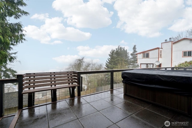 5467 16th Ave SW, Seattle, WA 98106 - patio / terrace with a hot tub