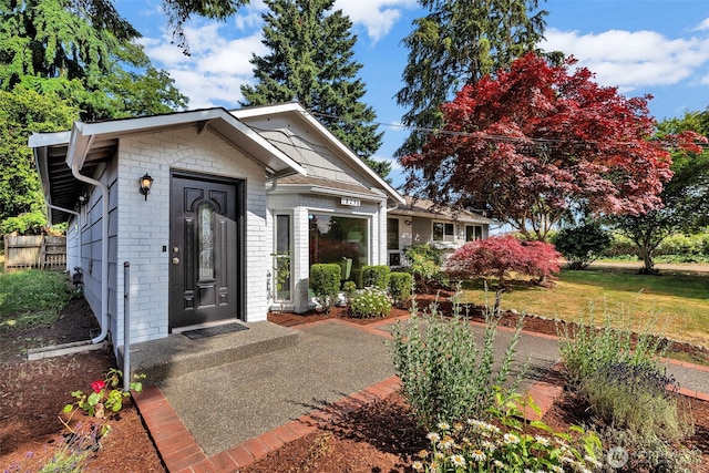 18256 45th Ave S, Seatac, WA 98188 - view of front of property featuring brick siding