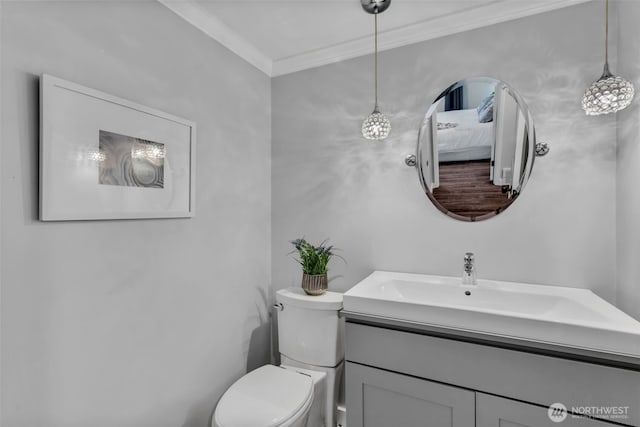 10656 SE 287th St, Auburn, WA 98092 - bathroom featuring ornamental molding and vanity