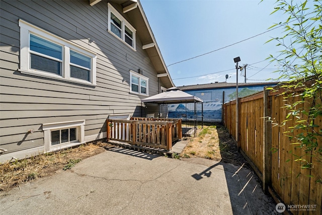 1306 Main St, Sumner, WA 98390 - view of patio with a gazebo