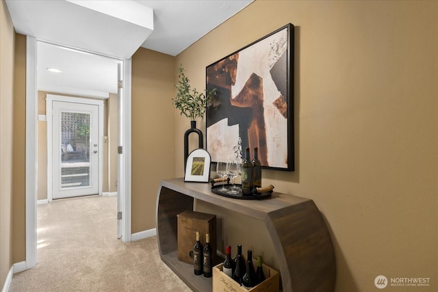 141 18th Ave, Kirkland, WA 98033 - corridor featuring light carpet and baseboards