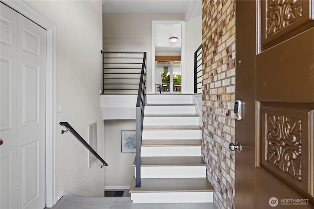 6210 105th Ave NE, Kirkland, WA 98033 - view of stairs