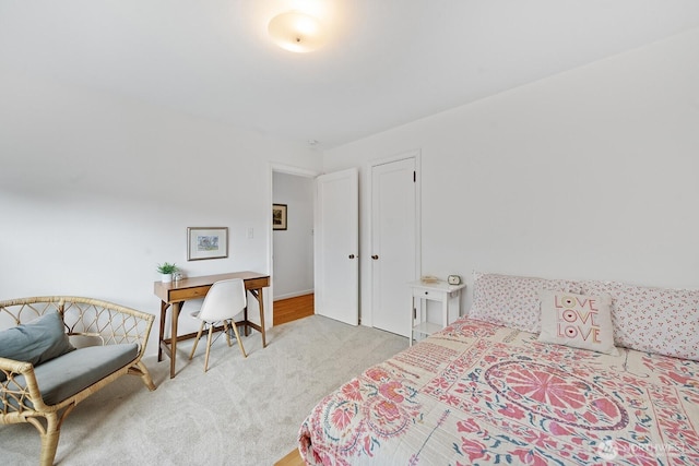 1604 28th Ave W, Seattle, WA 98199 - bedroom with light colored carpet