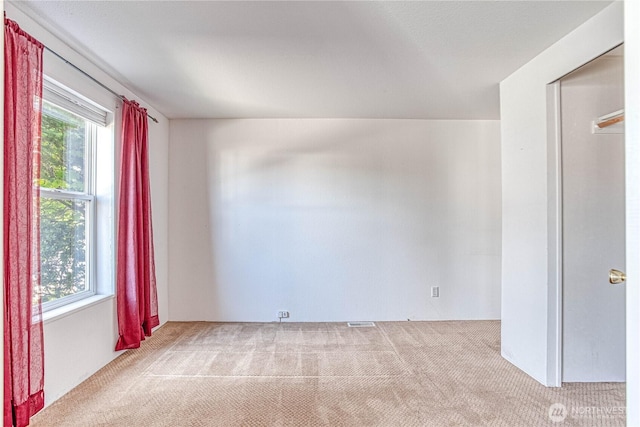 530 Sunday Dr, East Wenatchee, WA 98802 - view of carpeted spare room
