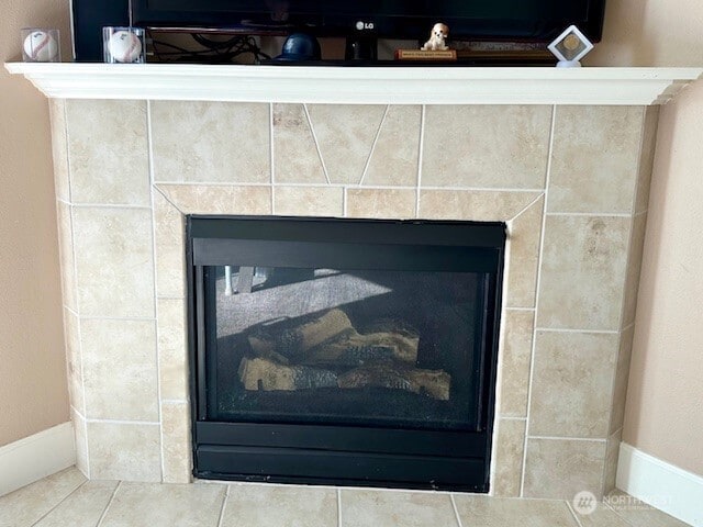 1548 River Rd Unit 105, Longview, WA 98632 - detailed view of a tile fireplace
