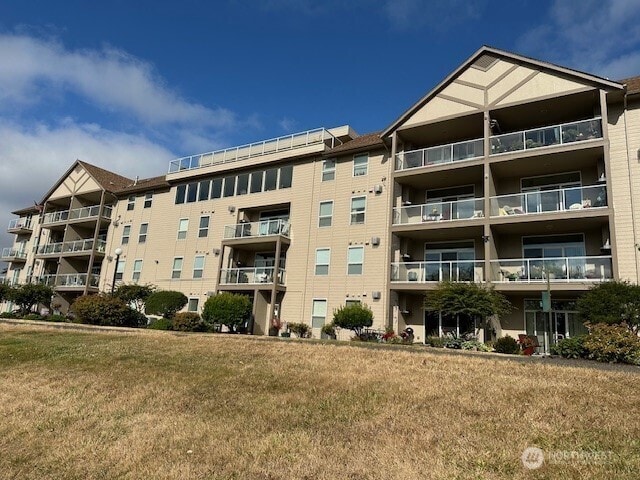 1548 River Rd Unit 105, Longview, WA 98632 - view of apartment building / complex