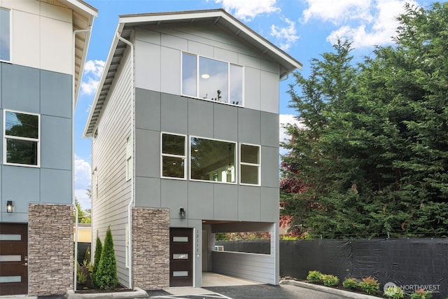 12111 E Gibson, Everett, WA 98204 - contemporary house with a carport and stone siding