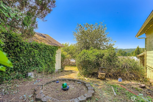26405 Stephens St, Duvall, WA 98019 - view of yard with an outdoor structure