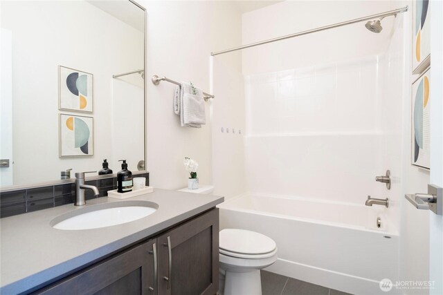 935 7th Ave NE Unit 17.3, Issaquah, WA 98029 - bathroom with vanity, shower / bathtub combination, and tile patterned floors