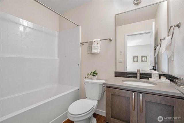 935 7th Ave NE Unit 17.3, Issaquah, WA 98029 - bathroom featuring vanity and bathtub / shower combination