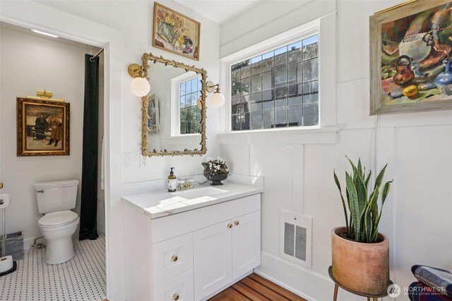 2233 2nd Ave W, Seattle, WA 98119 - bathroom with vanity and toilet