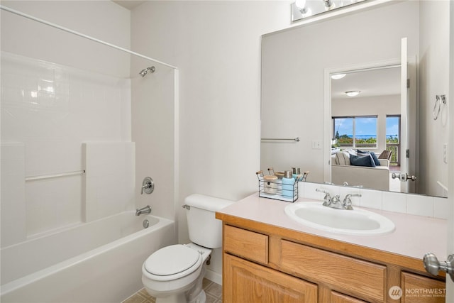 6290 Harbour Heights Parkway Unit A3, Mukilteo, WA 98275 - full bath featuring ensuite bath,  shower combination, and vanity