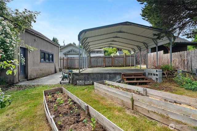 2717 Bench Dr, Aberdeen, WA 98520 - view of yard featuring a garden and a carport