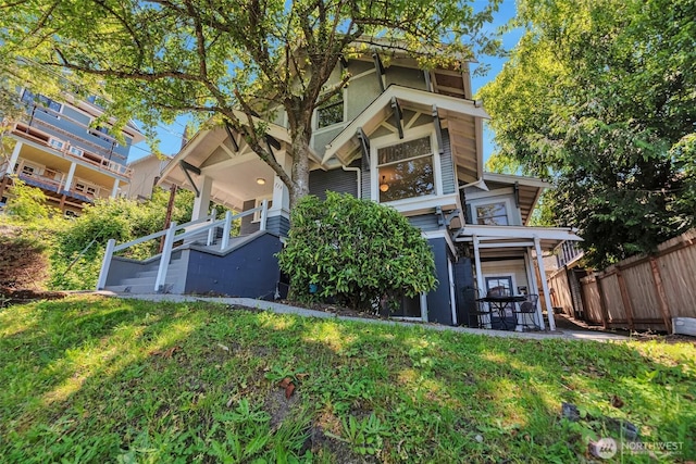 715 W Howe St, Seattle, WA 98119 - back of property